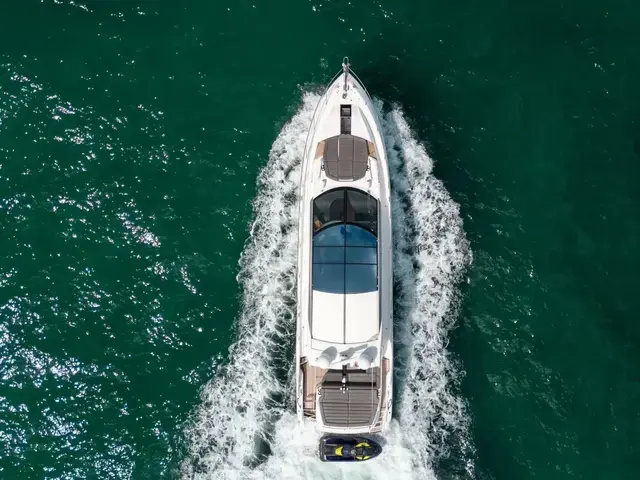 Sunseeker Predator 68