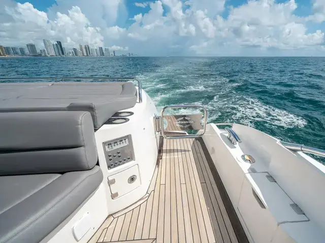 Sunseeker Predator 68