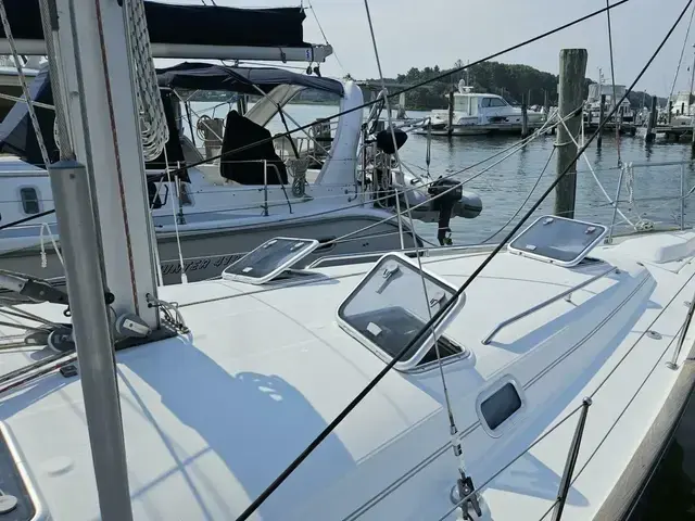 Beneteau 42