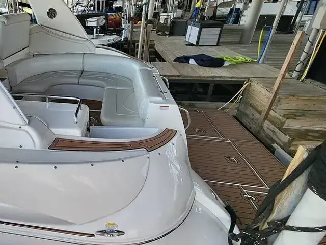 Cruisers Yachts 3772 Express