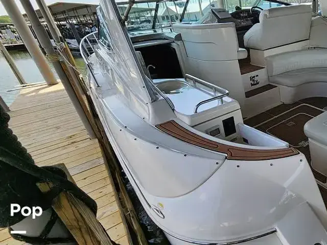 Cruisers Yachts 3772 Express