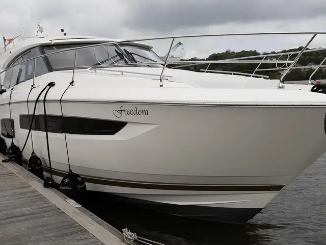 Prestige 560