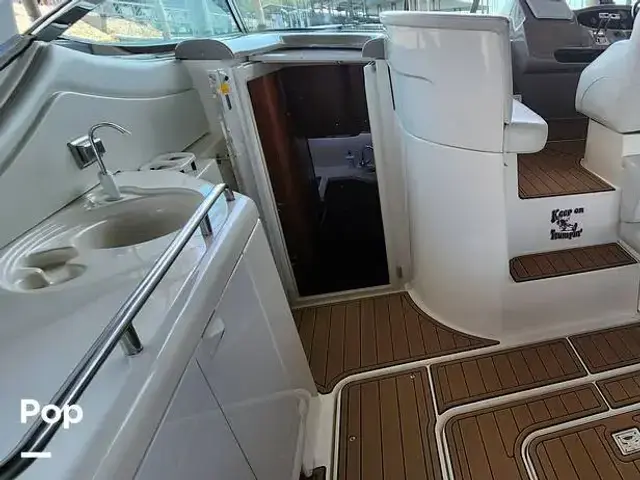 Cruisers Yachts 3772 Express