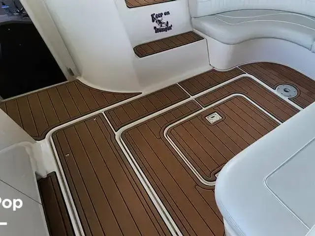 Cruisers Yachts 3772 Express