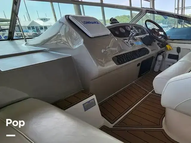 Cruisers Yachts 3772 Express