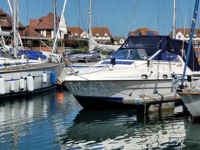 Falcon Boat 27