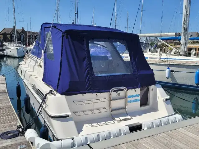 Falcon Boat 27