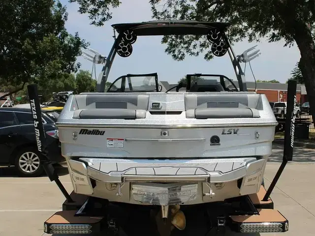 Malibu Wakesetter 25 LSV