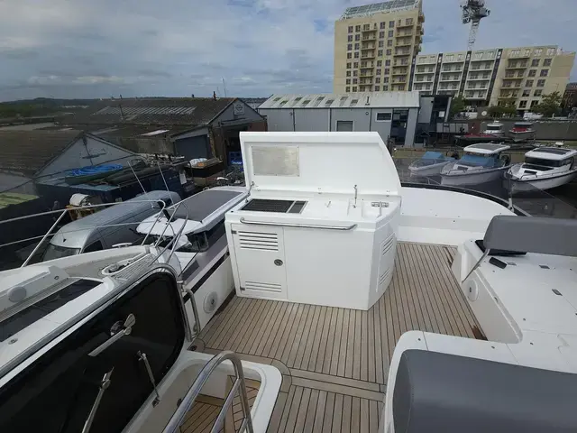 Sunseeker Manhattan 55