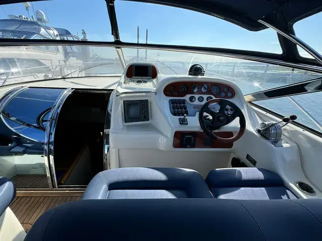 Sunseeker Mustique 42