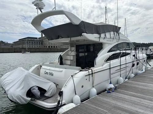 2005 Princess 42