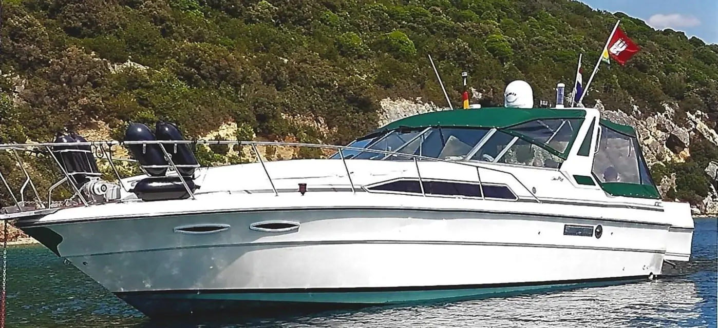 1989 Sea Ray 340 express cruiser