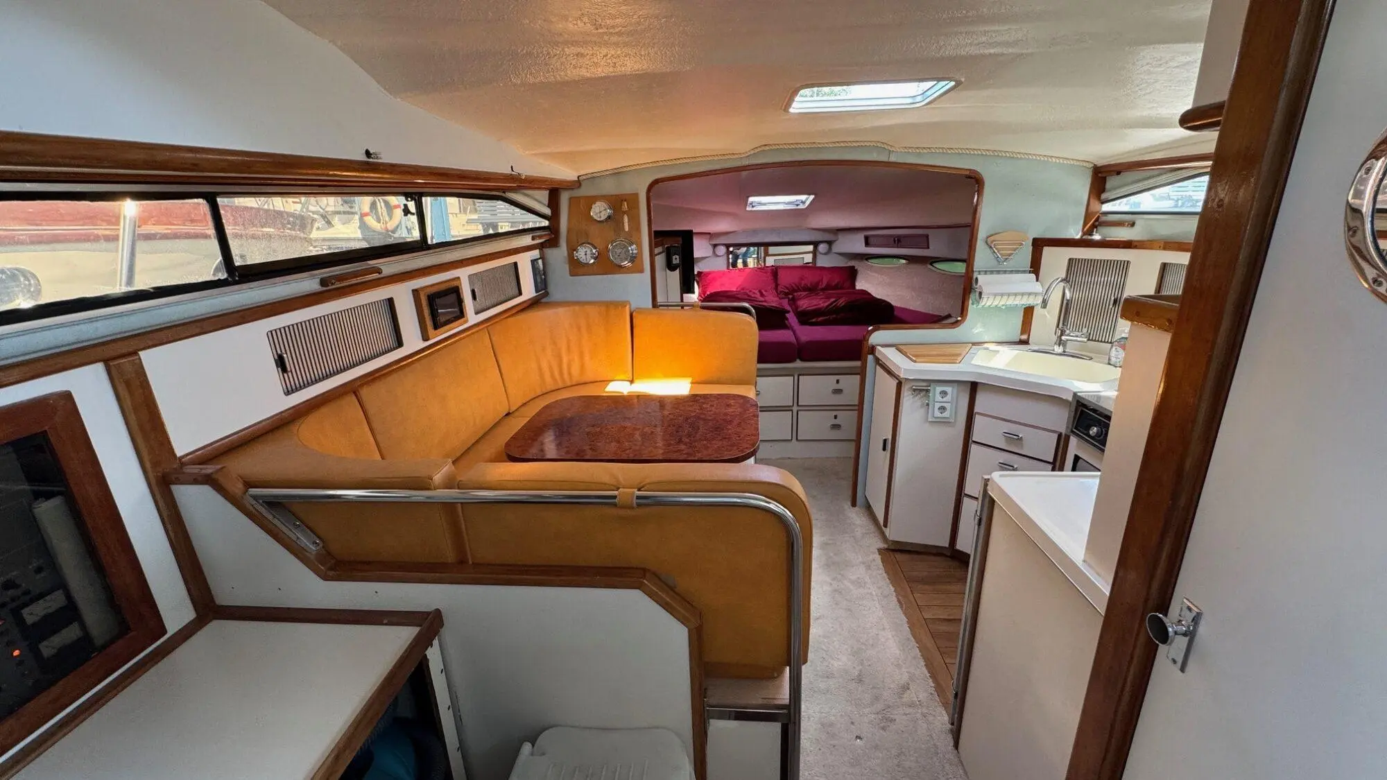 1989 Sea Ray 340 express cruiser