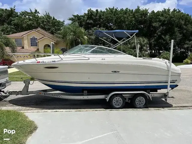 Sea Ray 215 Weekender