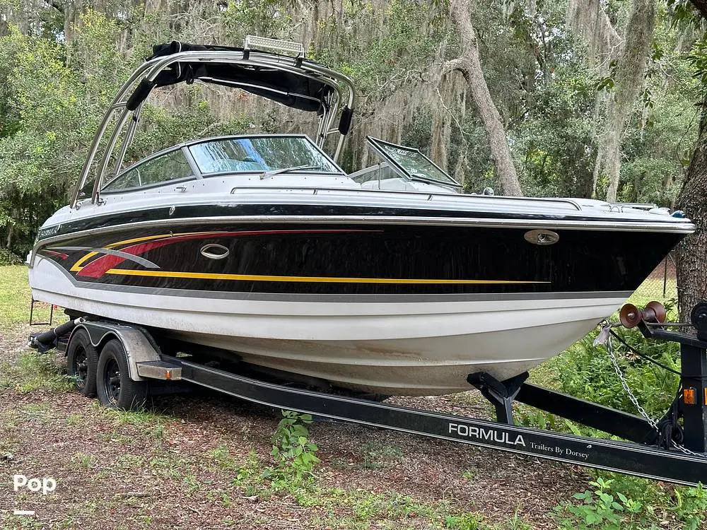 2007 Formula 260 bowrider