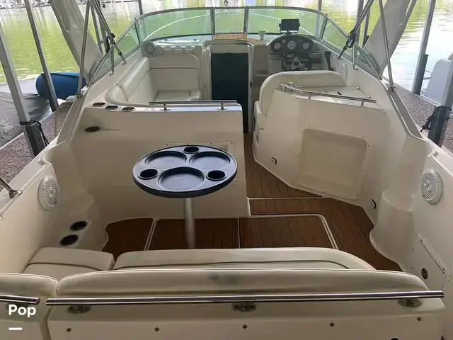 Rinker 270 Fiesta Vee