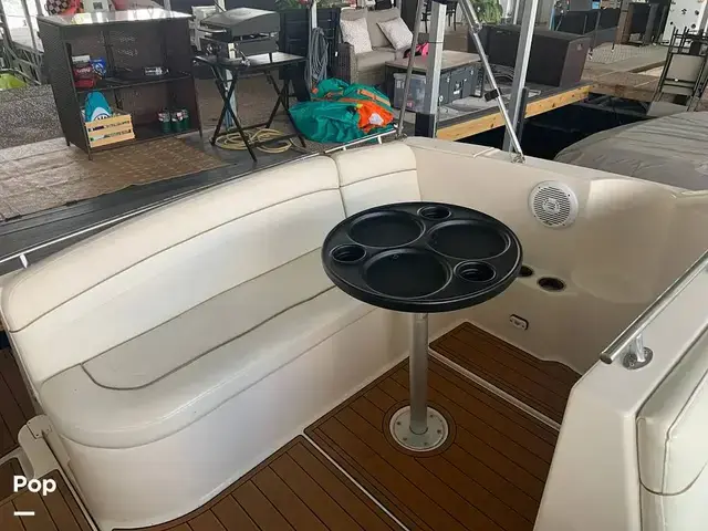 Rinker 270 Fiesta Vee