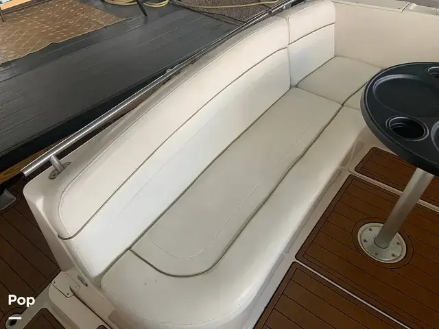 Rinker 270 Fiesta Vee