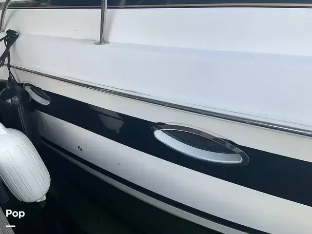 Rinker 270 Fiesta Vee