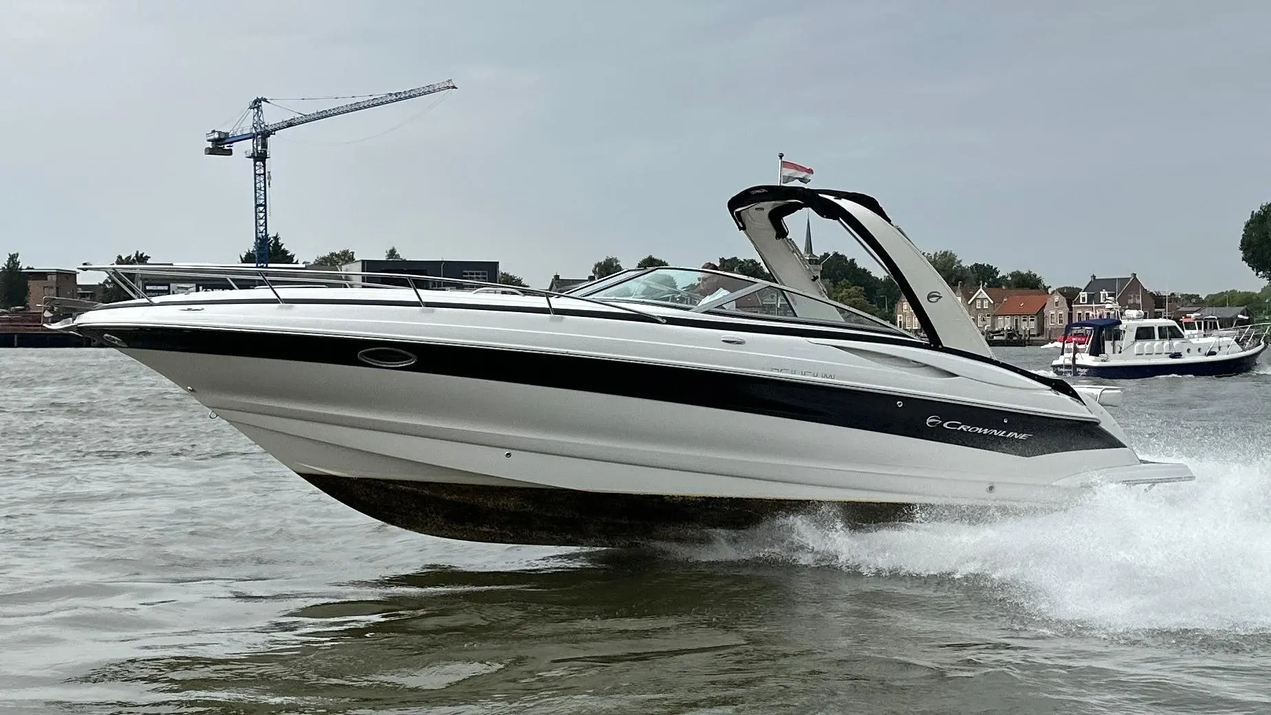 2007 Crownline 315 scr