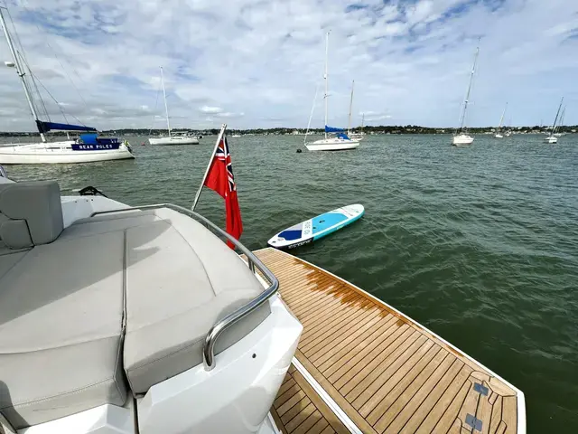 Sunseeker Portofino 40