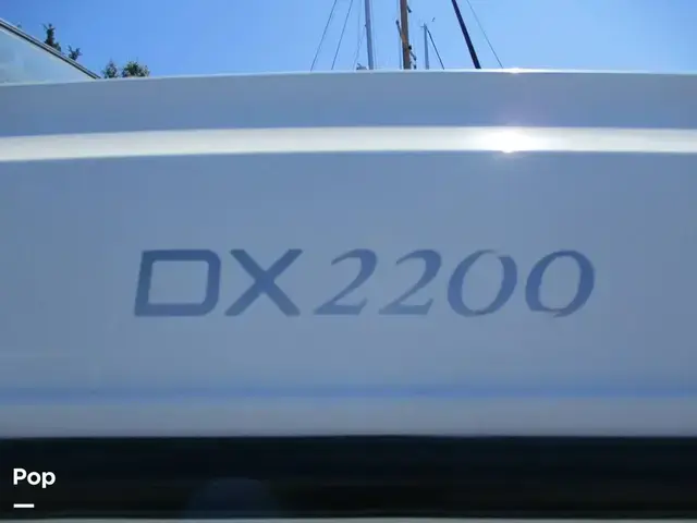 Bayliner DX2200