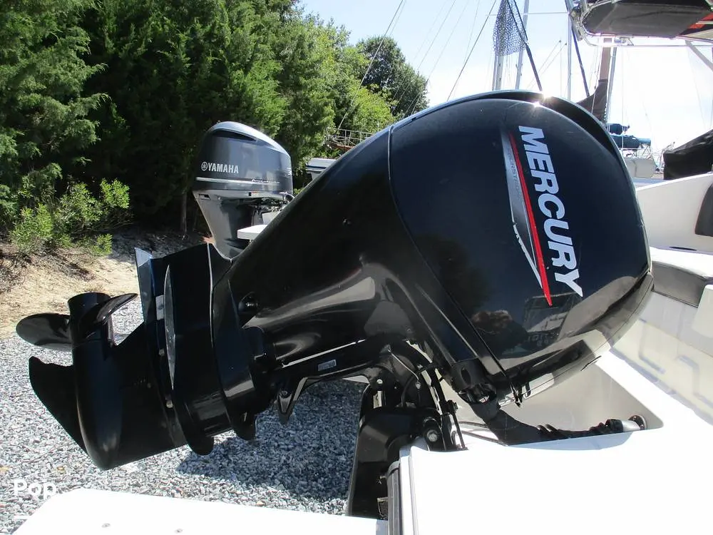 2021 Bayliner dx2200