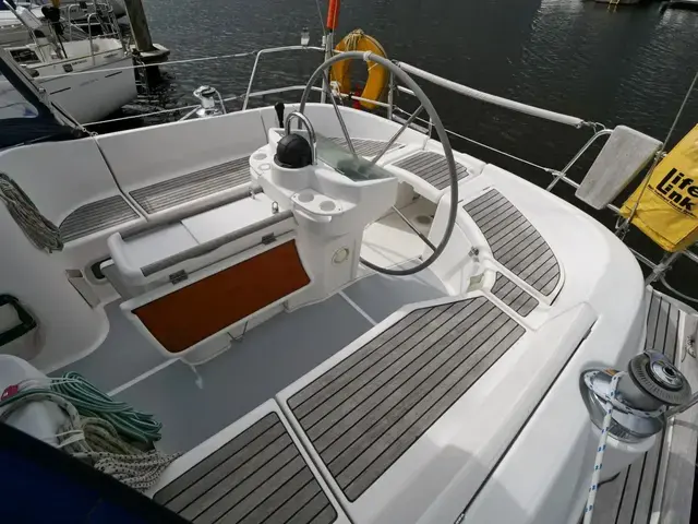 Beneteau Oceanis Clipper 411