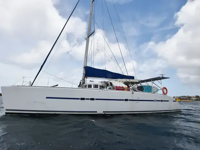 Lagoon 570