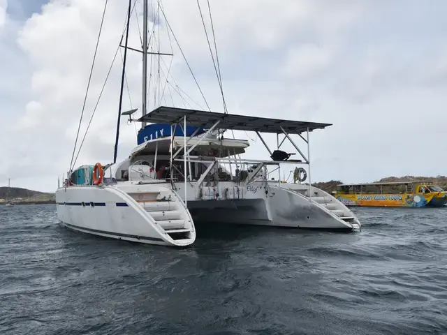 Lagoon 570