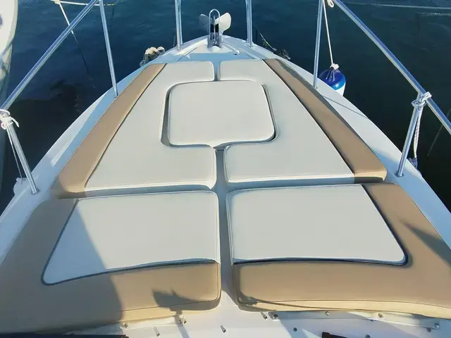 Bayliner Ciera 8