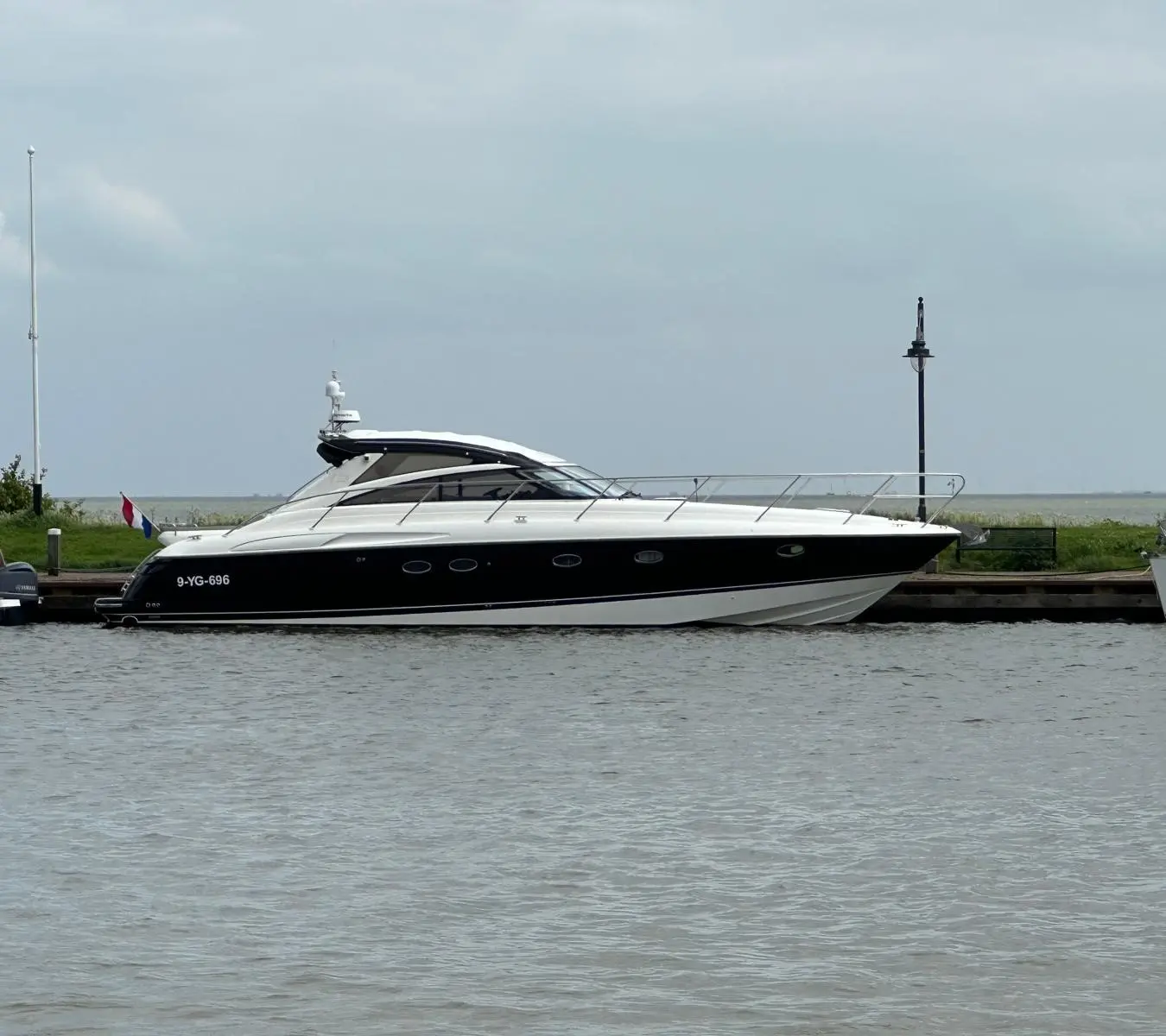 2004 Princess v48