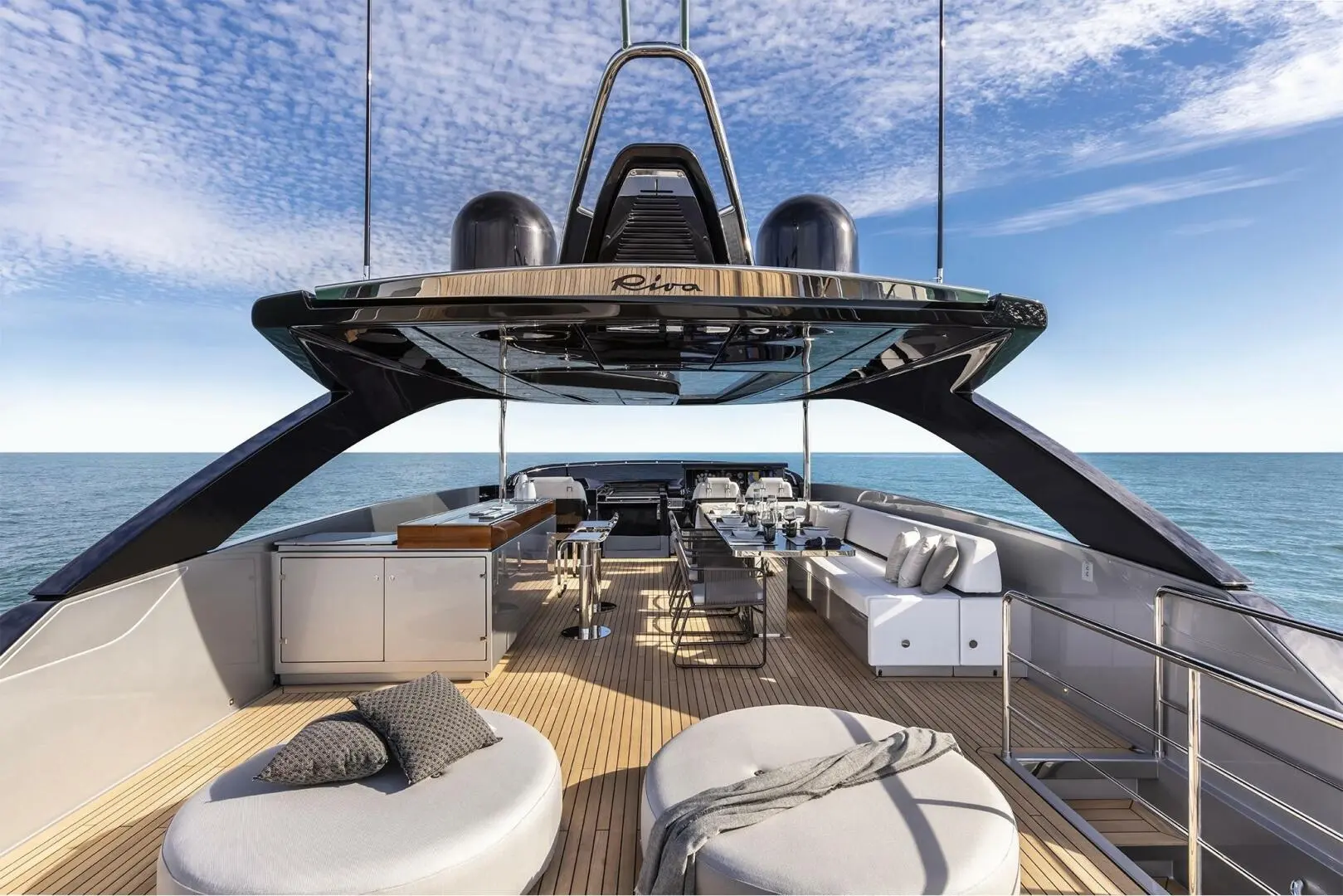 2023 Riva 90 argo