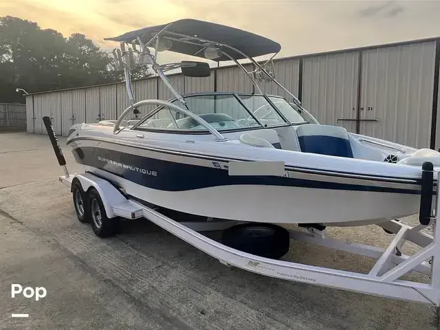 Nautique Boats SV-211