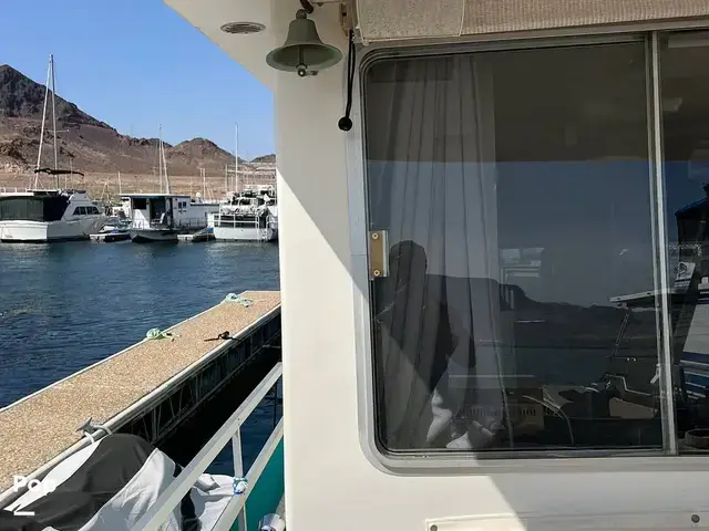 Gibson 36 - Houseboat