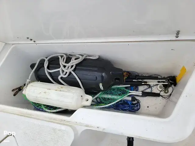 Sea Hunt Boats Triton 212