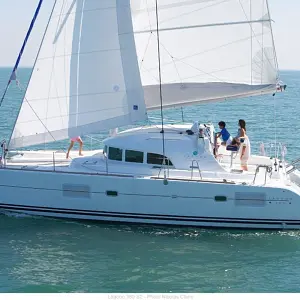 2001 Lagoon 380