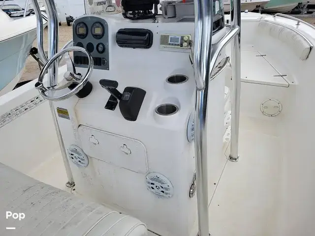 Sea Hunt Boats Triton 212