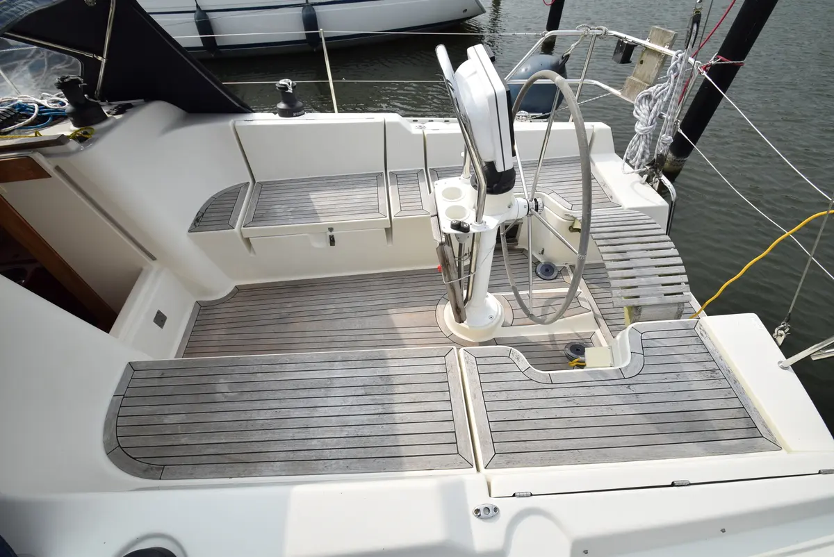 2004 Seaworthy 371 centerboard