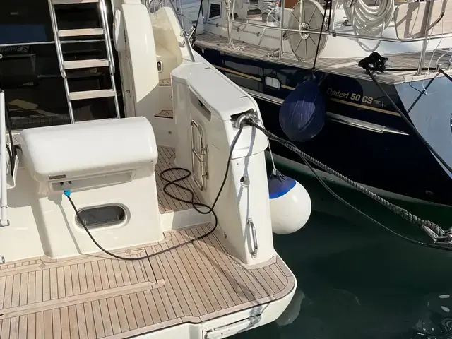 Ferretti Yachts 470