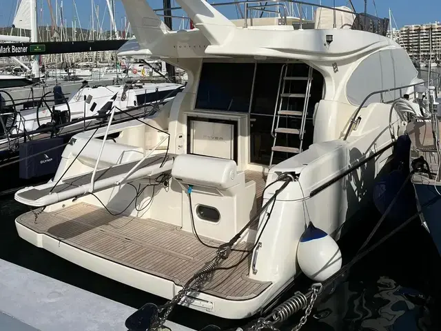 Ferretti Yachts 470