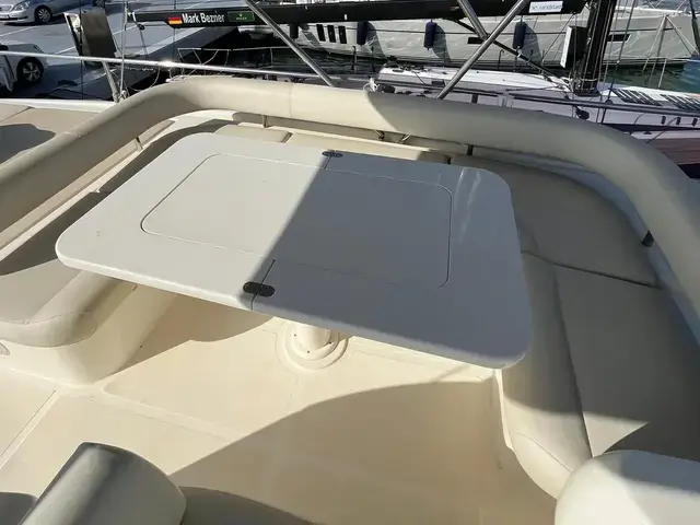 Ferretti Yachts 470