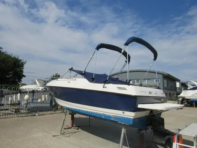 Bayliner 192 Cuddy Discovery