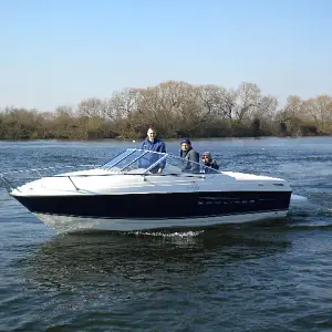 2007 Bayliner 192 Cuddy Discovery