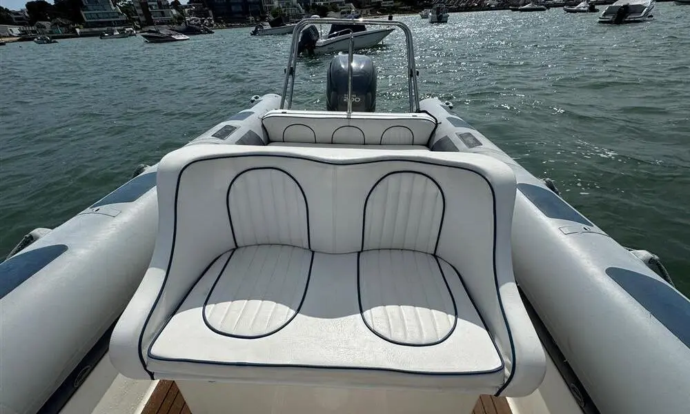 2003 Lagoon 785