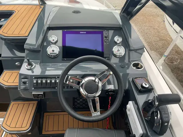 Parker Boats 850 Voyager