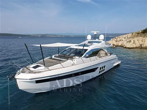 2020 Azimut s6