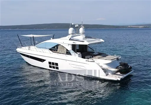 2020 Azimut s6