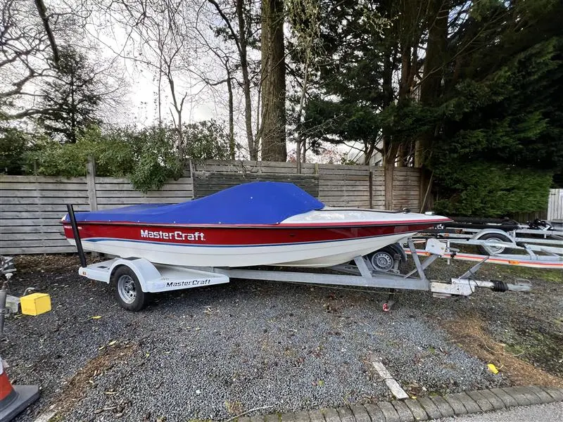 1992 Mastercraft prostar 190