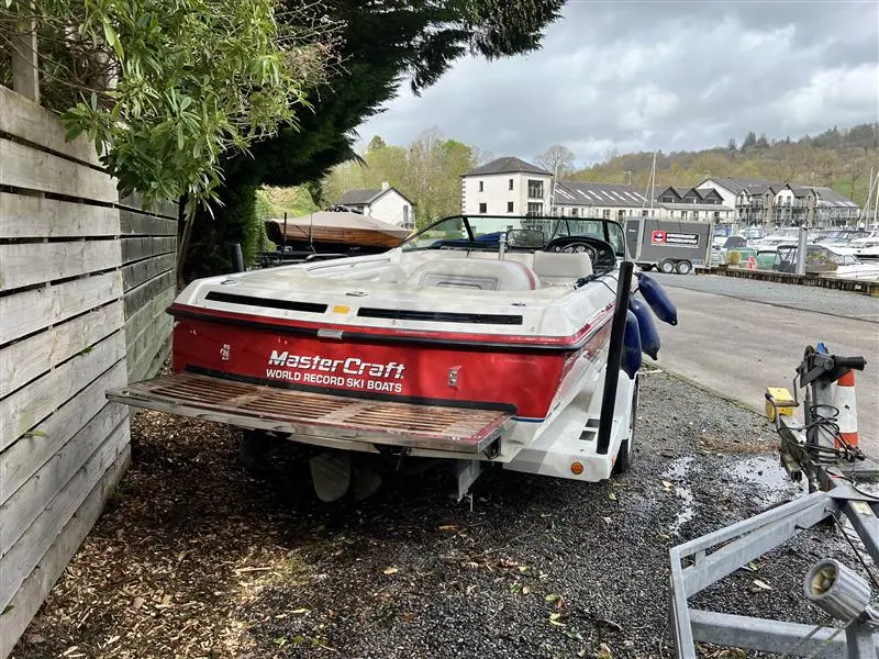 1992 Mastercraft prostar 190